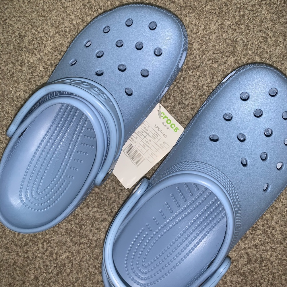 Brand New• Crocs Classic in Chambray Blue
